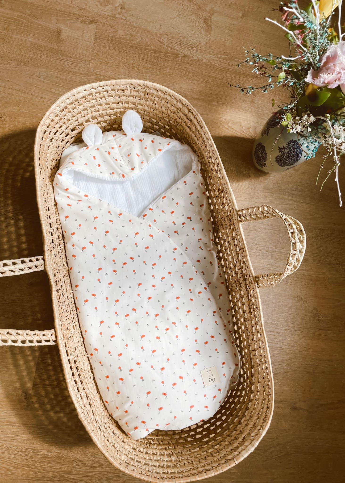 capazo-saco-osito-manta-arrullo-bebe-recien-nacido-auspain-tienda-infantil-0-6-meses-naranja-muselina-frutas-lunares-unisex-mimbre-capazo-moises-cochecito-paseo