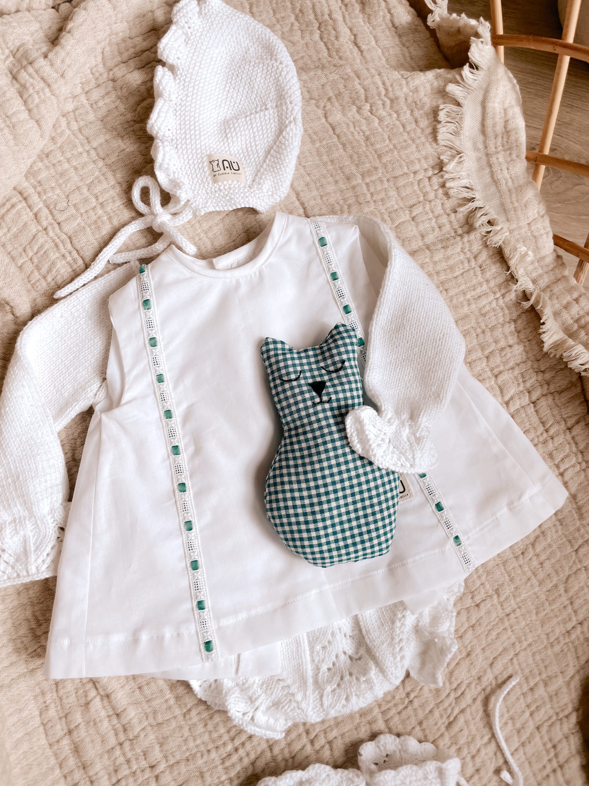 conjunto-clasico-basico-bebe-auspain