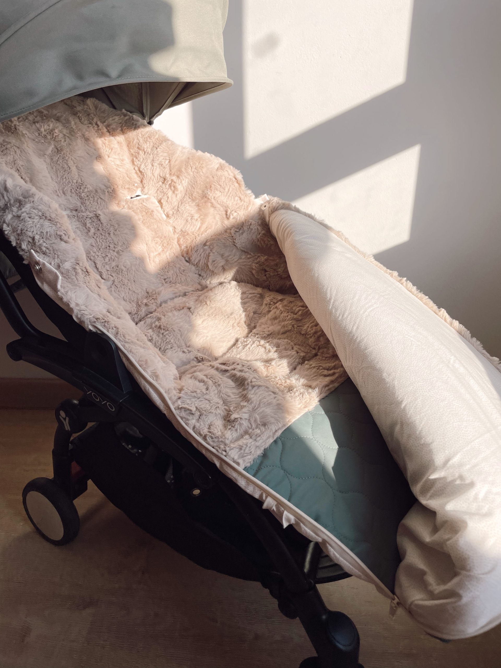 conjunto-silla-paseo-universa-yoyo-babyzen-invierno-auspain-forro