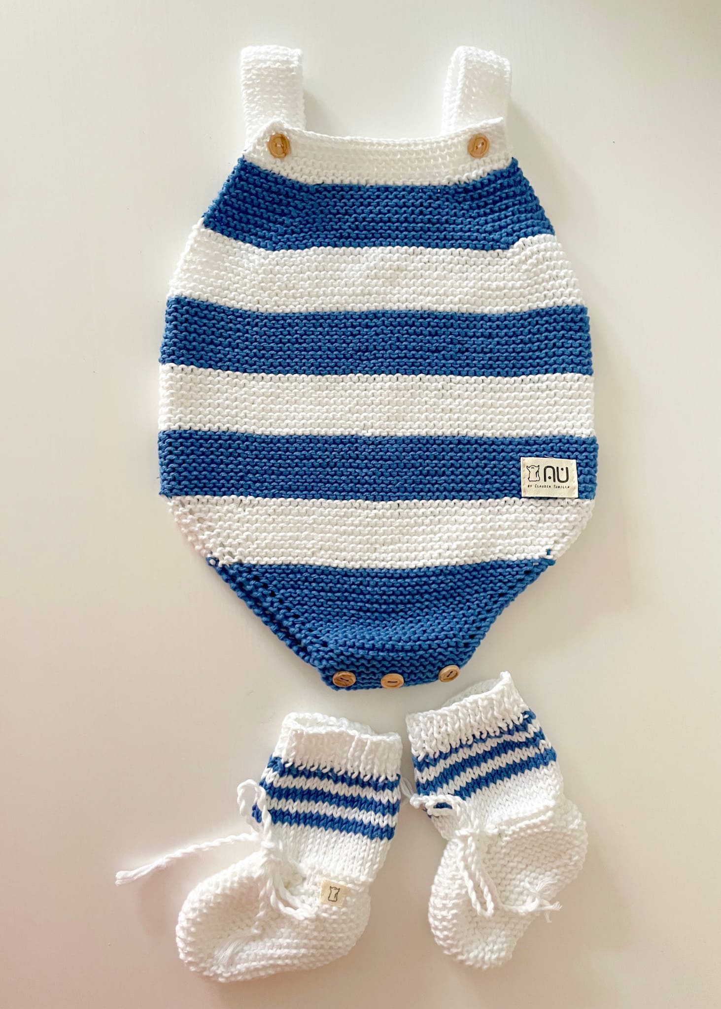 pelele-marinero-rayas-fresco-ranita-bebe-unisex-auspain-tienda-infantil.-botas-patucos-azul-y-blanco