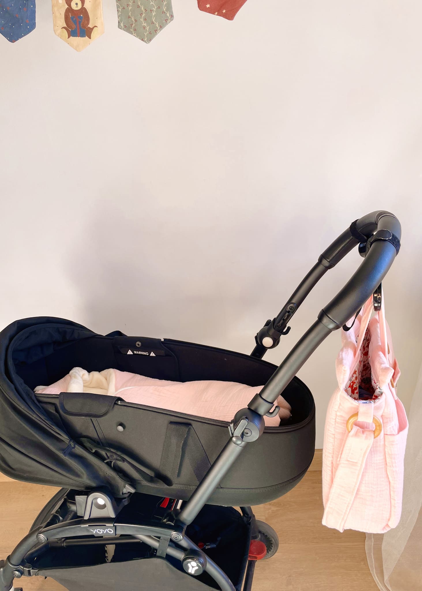saco-capazo-organico-paseo-bebe-tienda-infantil-auspain-yoyo2-cochecito-bolso-a-juego-muselina