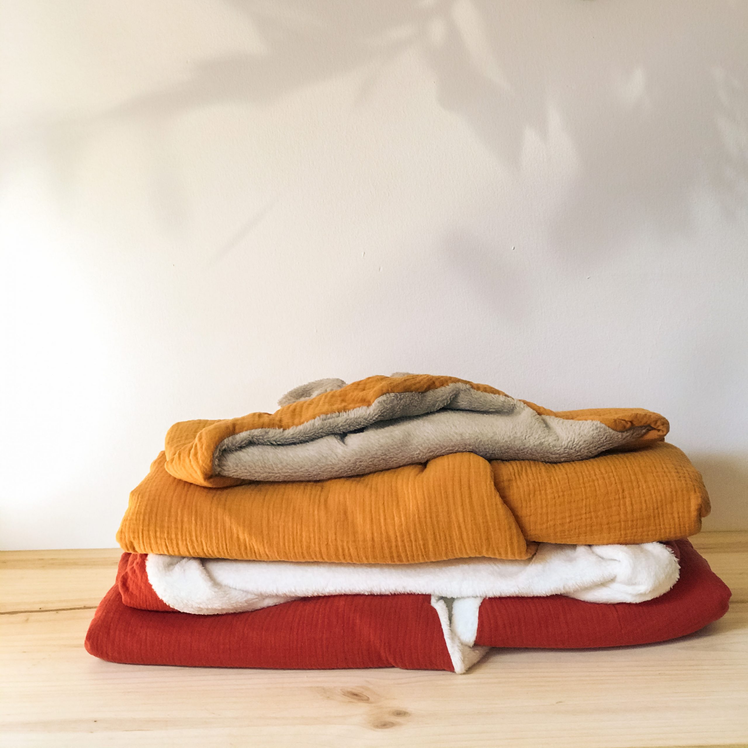 sacos-capota-muselina-forro-invierno sacos-cochecito-cuna-tonos-tierra
