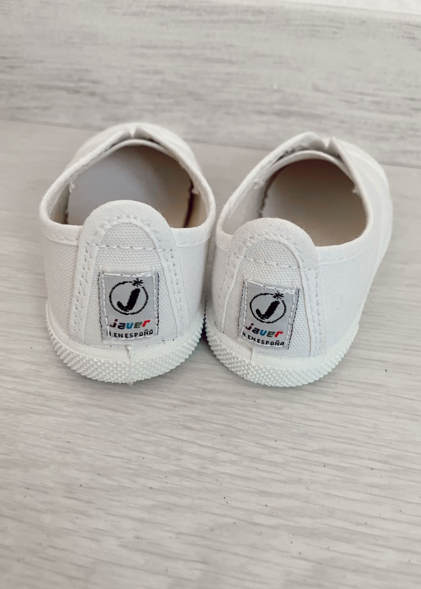 victoria-calzado-zapato-nino-nina-unisex-goma-sin-cordon-blanca-roja-azul-auspain-espana